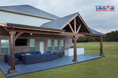 Flat With Gable Patio Cover in Frisco, TX