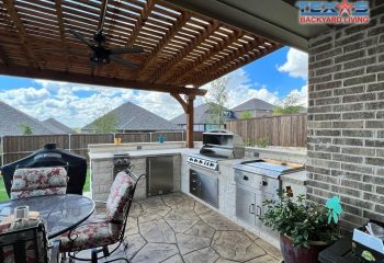 Outdoor Kitchen and Pergola