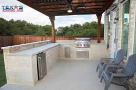 Cream Luder Stone Outdoor Kitchen in Prosper, TX