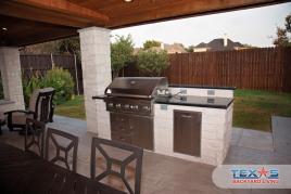 Austin Stone Outdoor Kitchen in Lewisville, TX