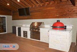 Austin Stone Outdoor Kitchen in Fort Worth, TX