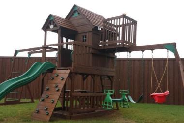 Sable Playset Staining in McKinney, TX