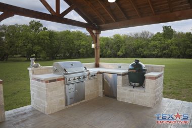 Austin White Stone Outdoor Kitchen