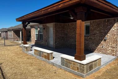 Oklahoma Stone Seat Wall in Frisco, TX