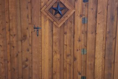 Cedar Gate with Texas Star Insert in Richardson, TX