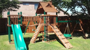 Plano fence staining